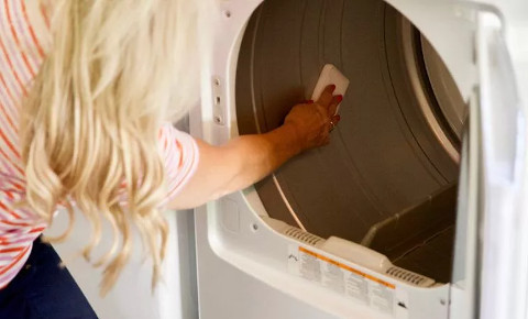 How to clean a dryer?